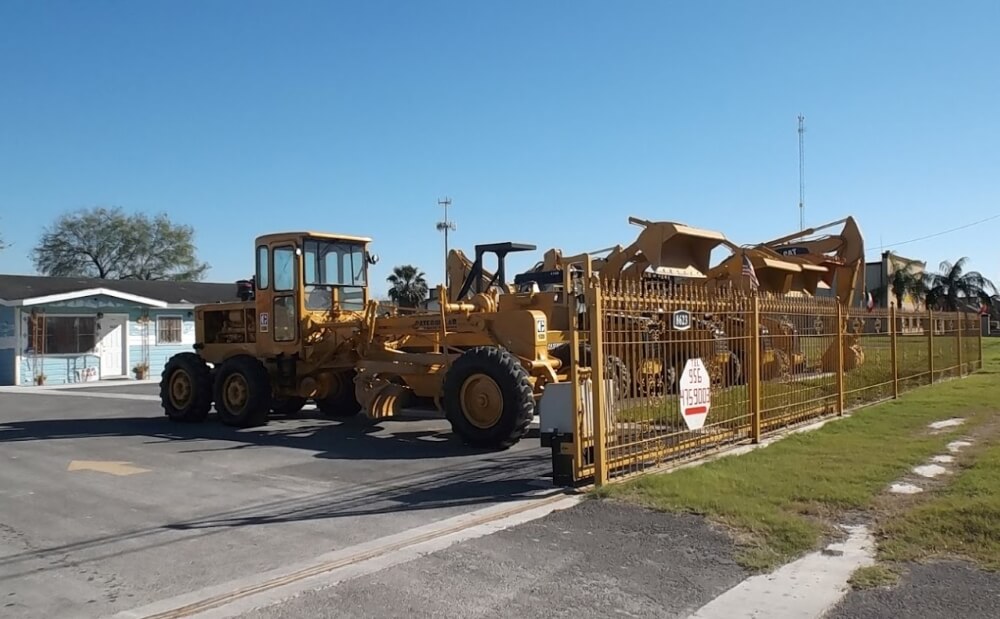 Pharr Heavy Equipment's Lot